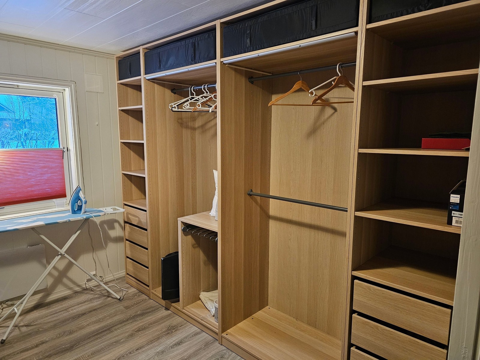 Walk in garderobe I 1 etasje Galleribilde