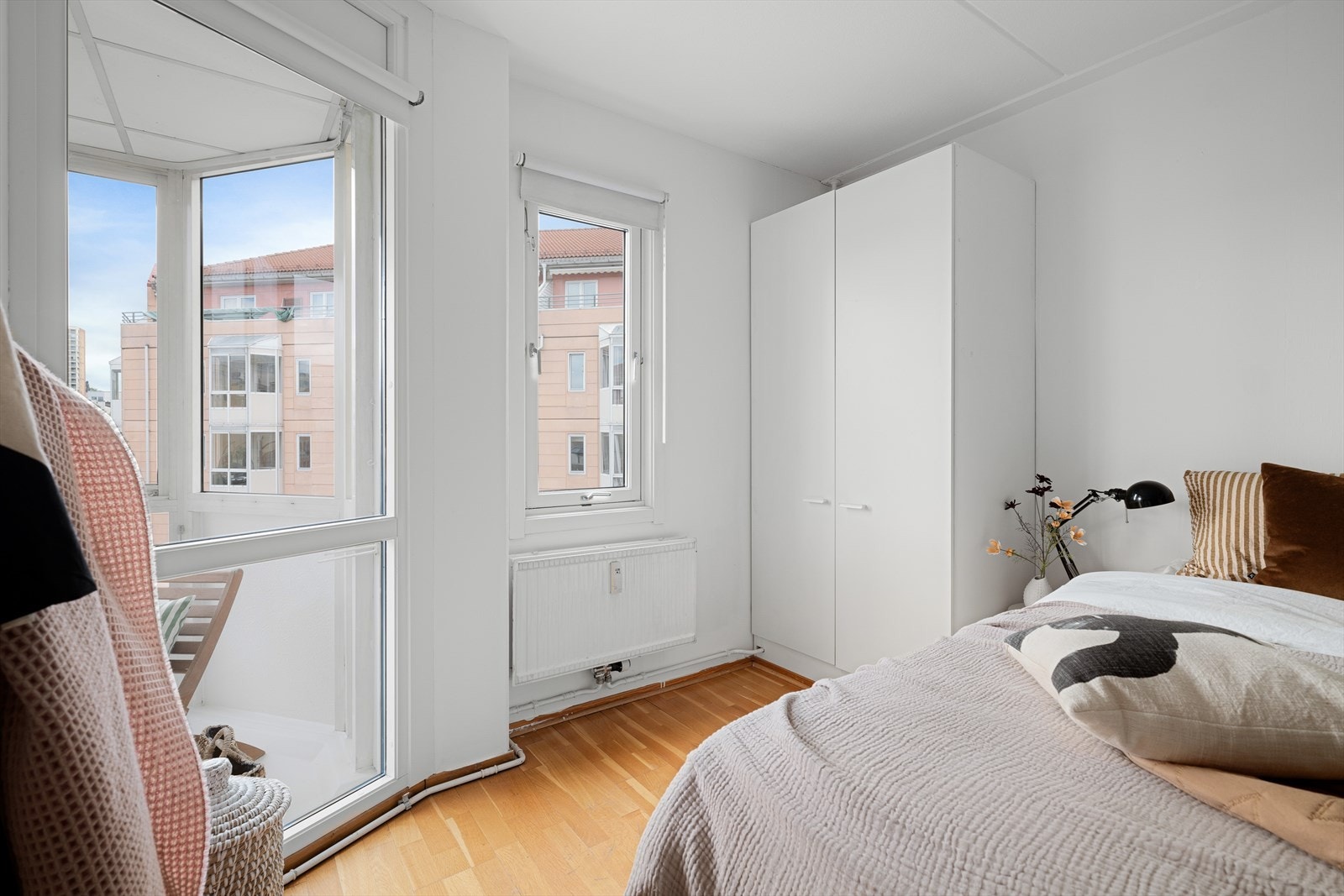 Boligen har hovedsakelig fjernvarme som oppvarmingskilde. Galleribilde