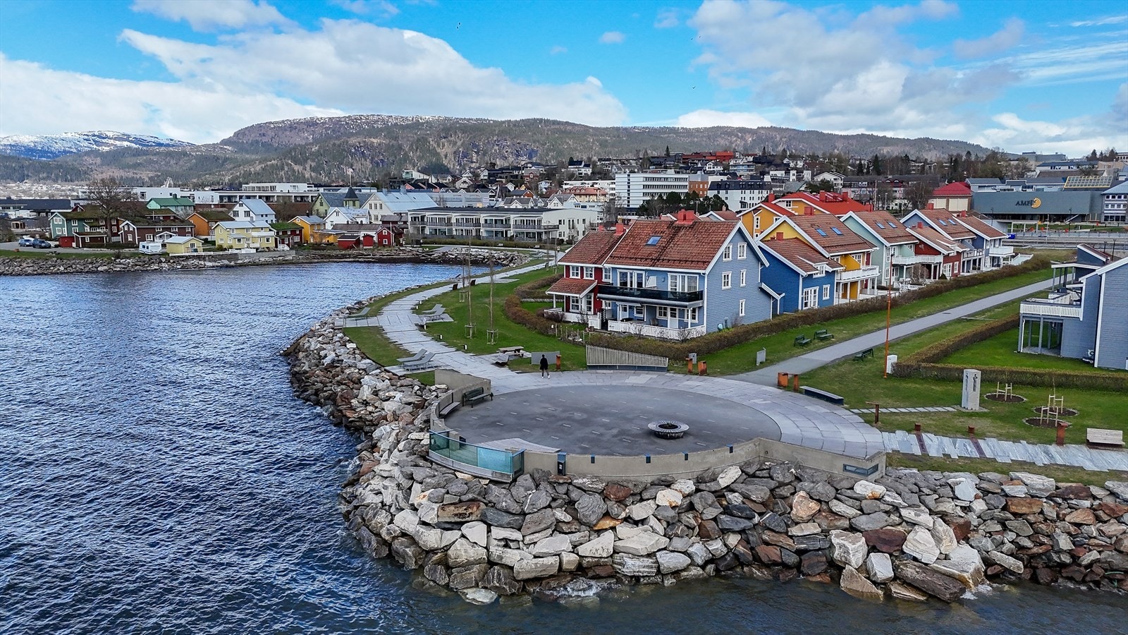 Herfra har du gangavstand til alt byen har å by på. Galleribilde