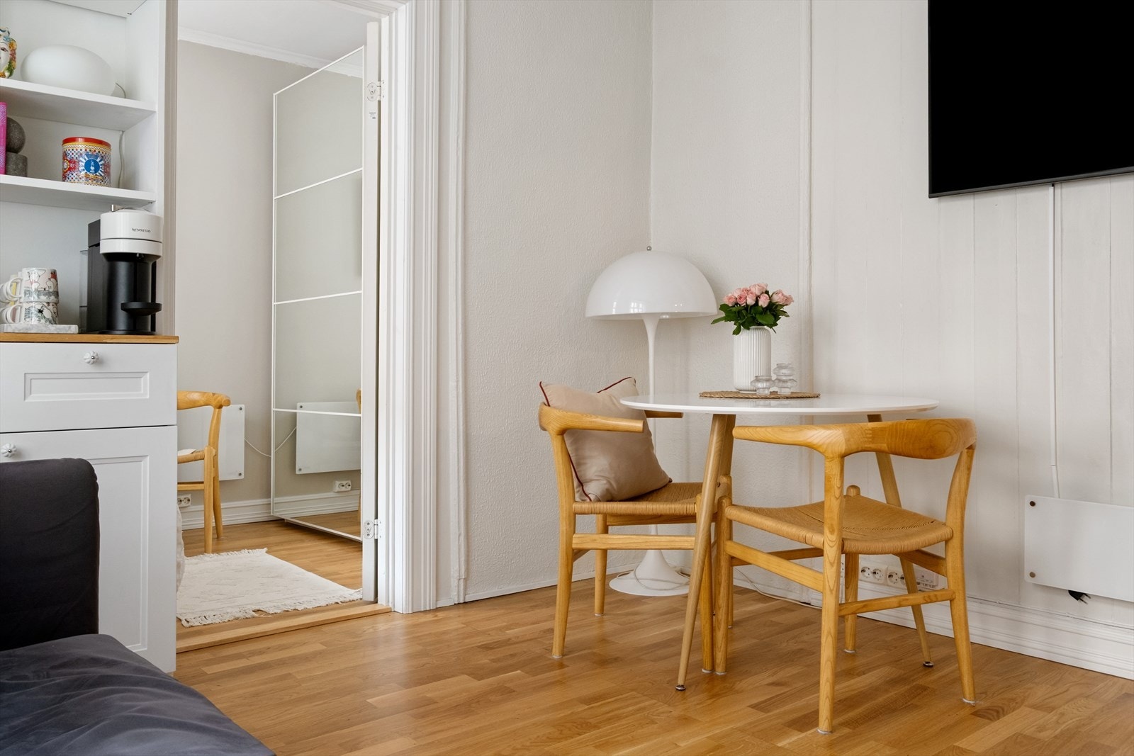 Plass til et hyggelig spisebord Galleribilde