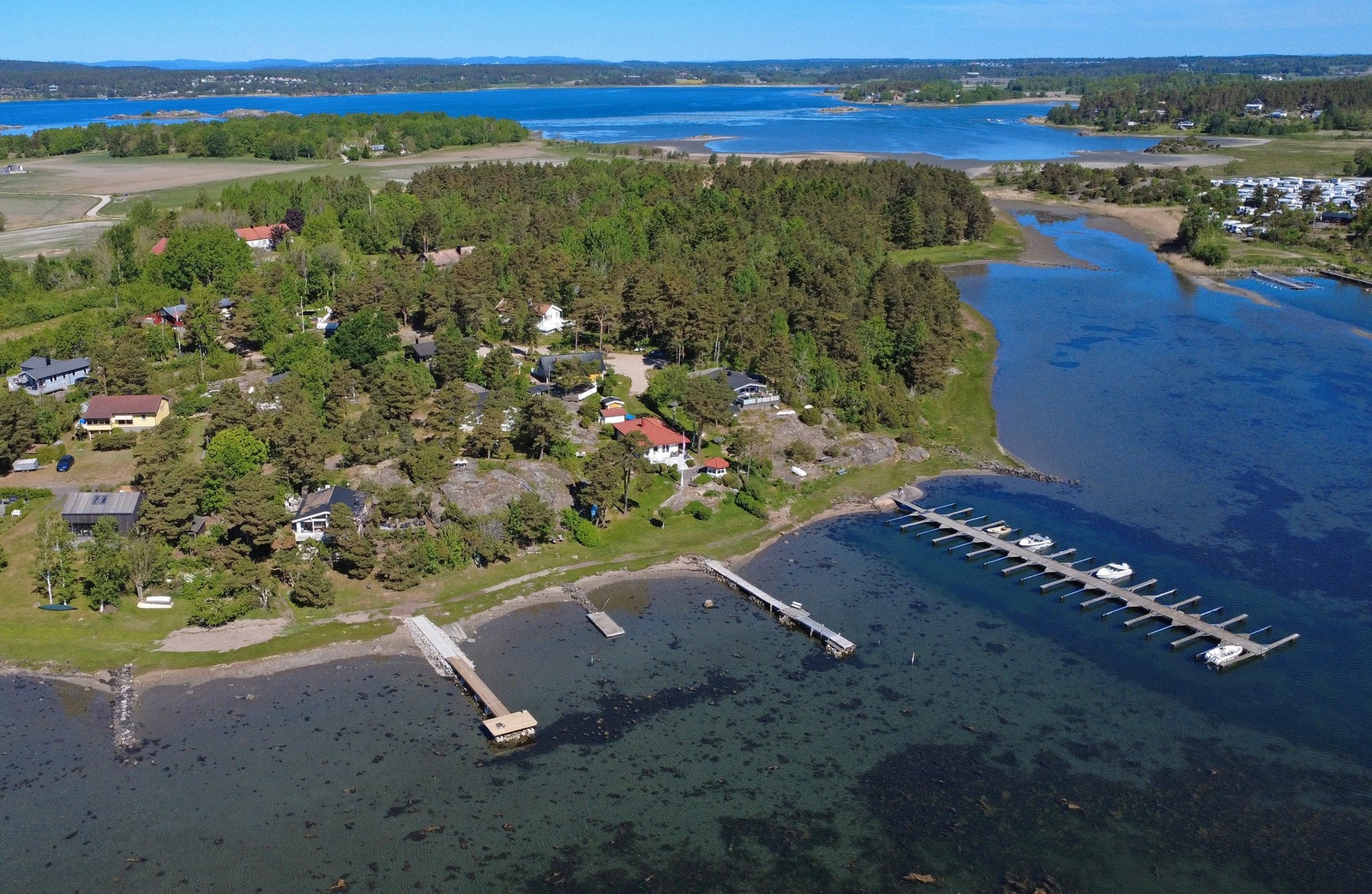 Båtplass i i Ovensundet bryggeforening (150 meter). Galleribilde
