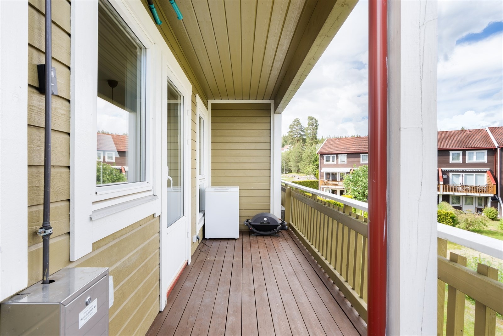 Her er det plass til flere sittegrupper, spisegruppe, grill m.m. Galleribilde