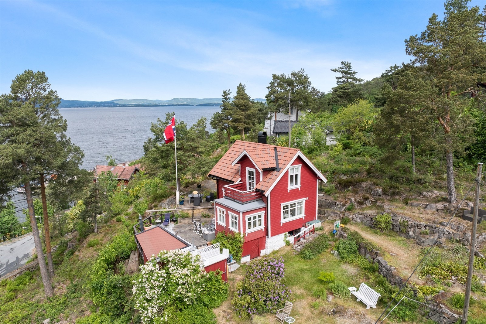 Velkommen til Korsveien 42! - Presentert av Elisiff Wennersgaard v/Krogsveen Nesodden Galleribilde