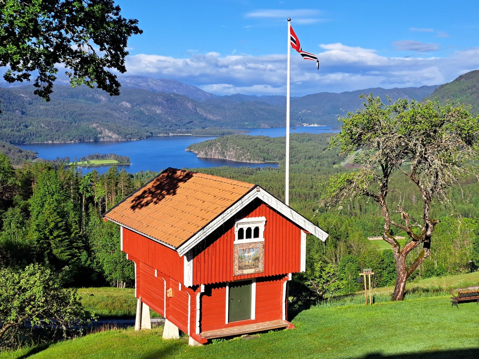 Velkommen inn i stabburet! Selgers private foto. Galleribilde