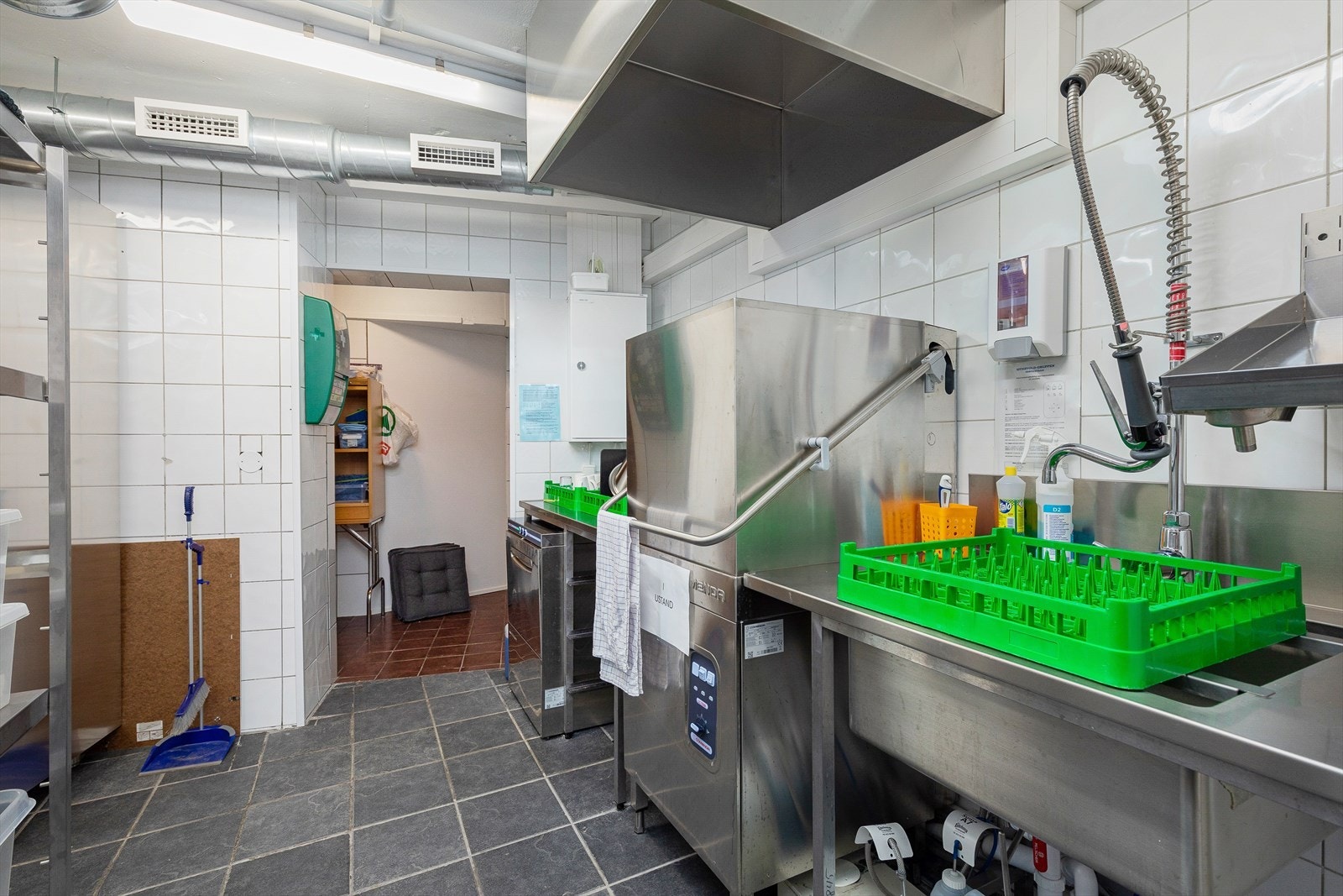 ... og kjøkken. Galleribilde