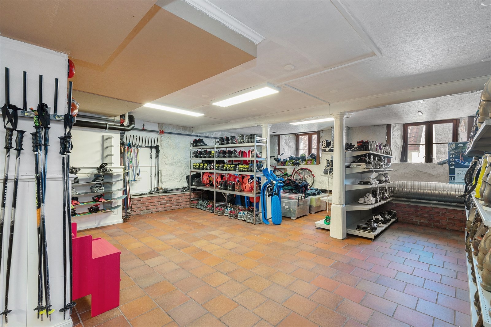 Her har det tidlegare vore både pub og pizzeria. Galleribilde