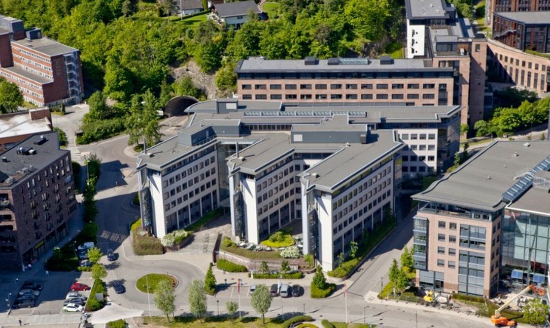 Strandveien 16-18. Galleribilde