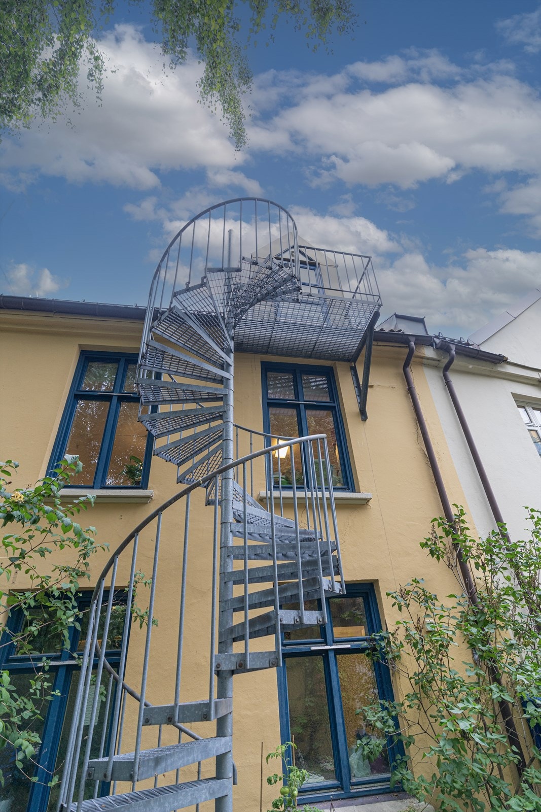 Fasade fra bakgården Galleribilde