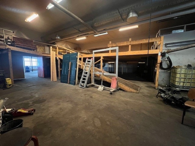 Verkstedhall 2 etg med mesanin Galleribilde