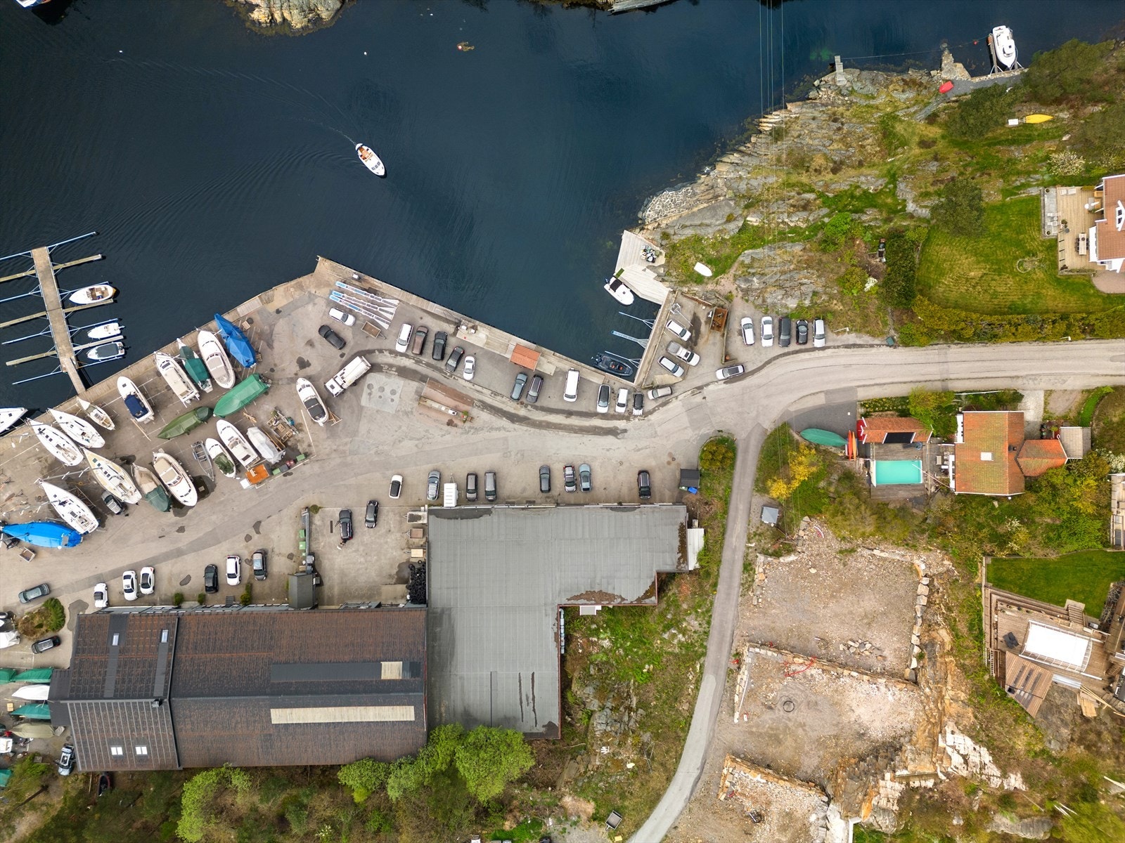 Eiendommen har bryggekant Galleribilde
