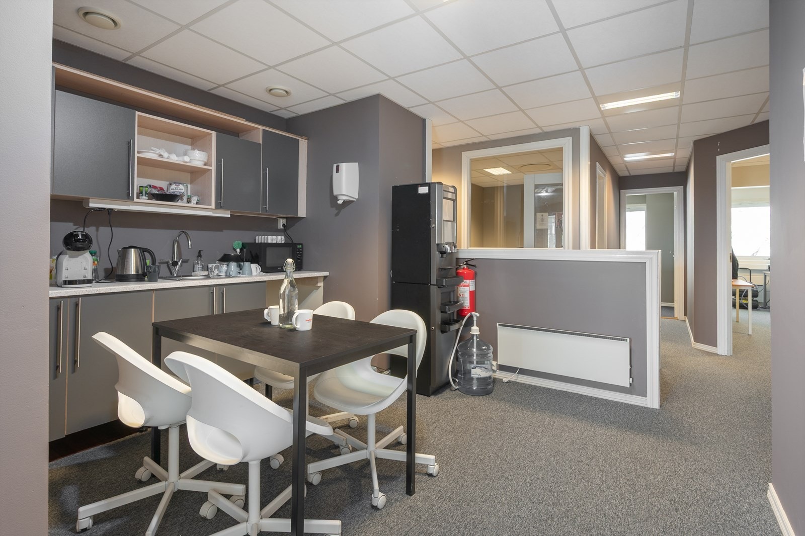 Spiserom med kjøkken Galleribilde