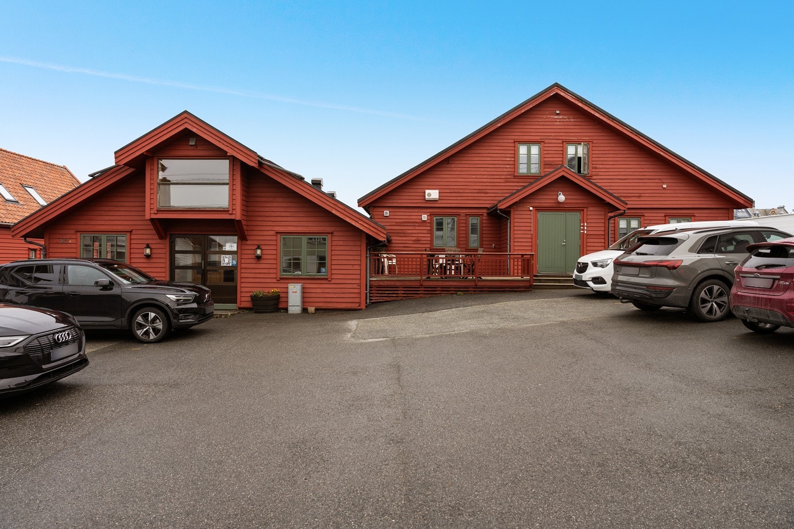 Privat parkering Galleribilde