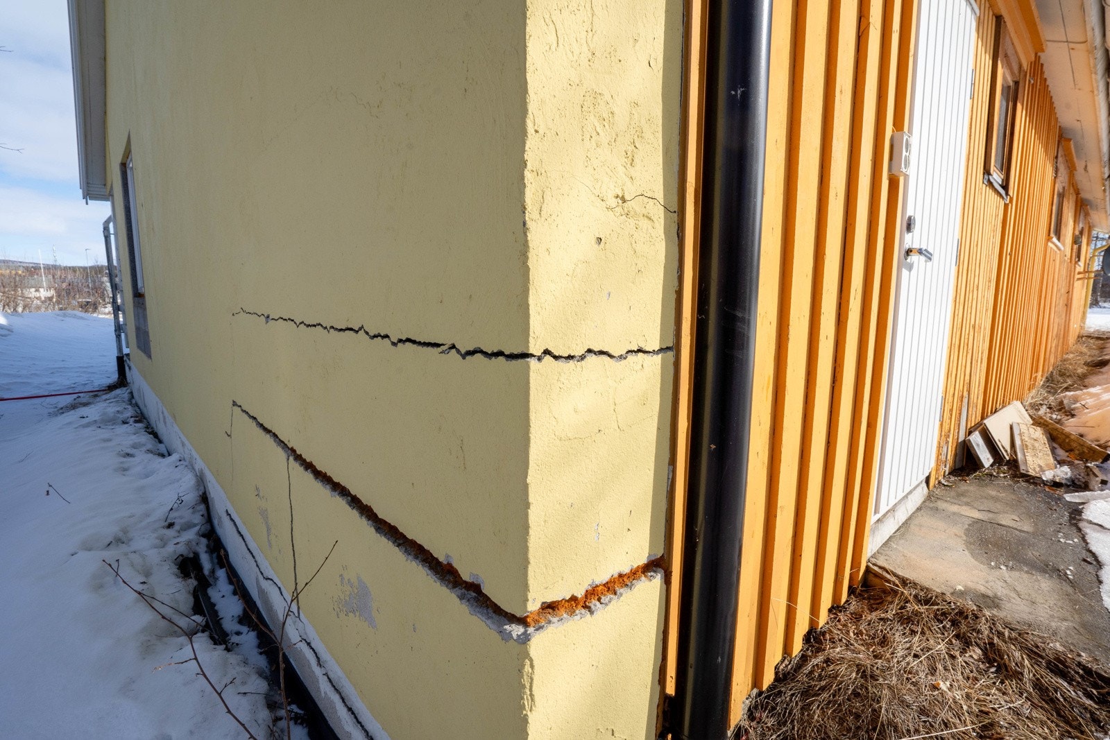 Skade på mur Galleribilde