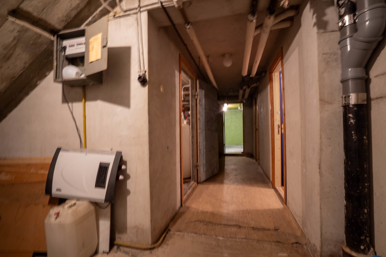 Gang kjeller Galleribilde