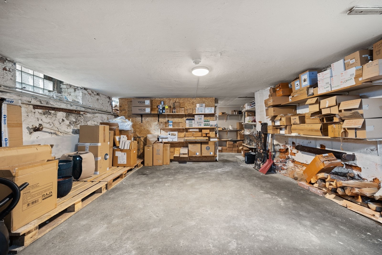 Lager Galleribilde