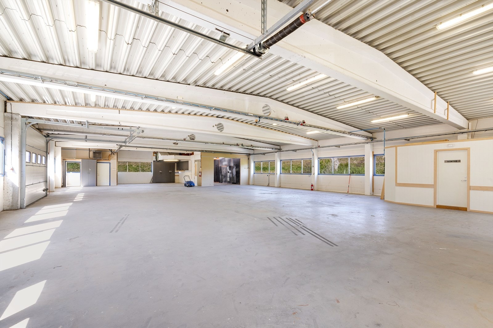 stort åpent areal innvendig Galleribilde