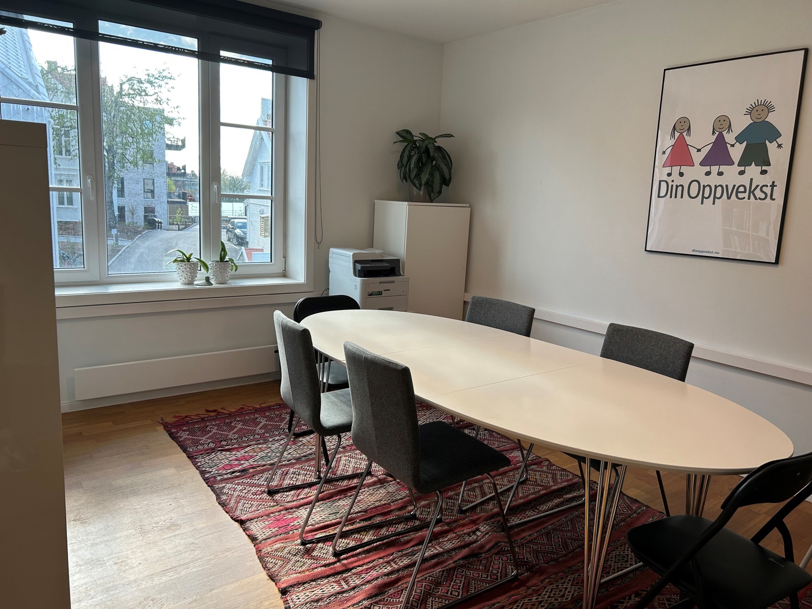 Møterom eller kontor. Galleribilde