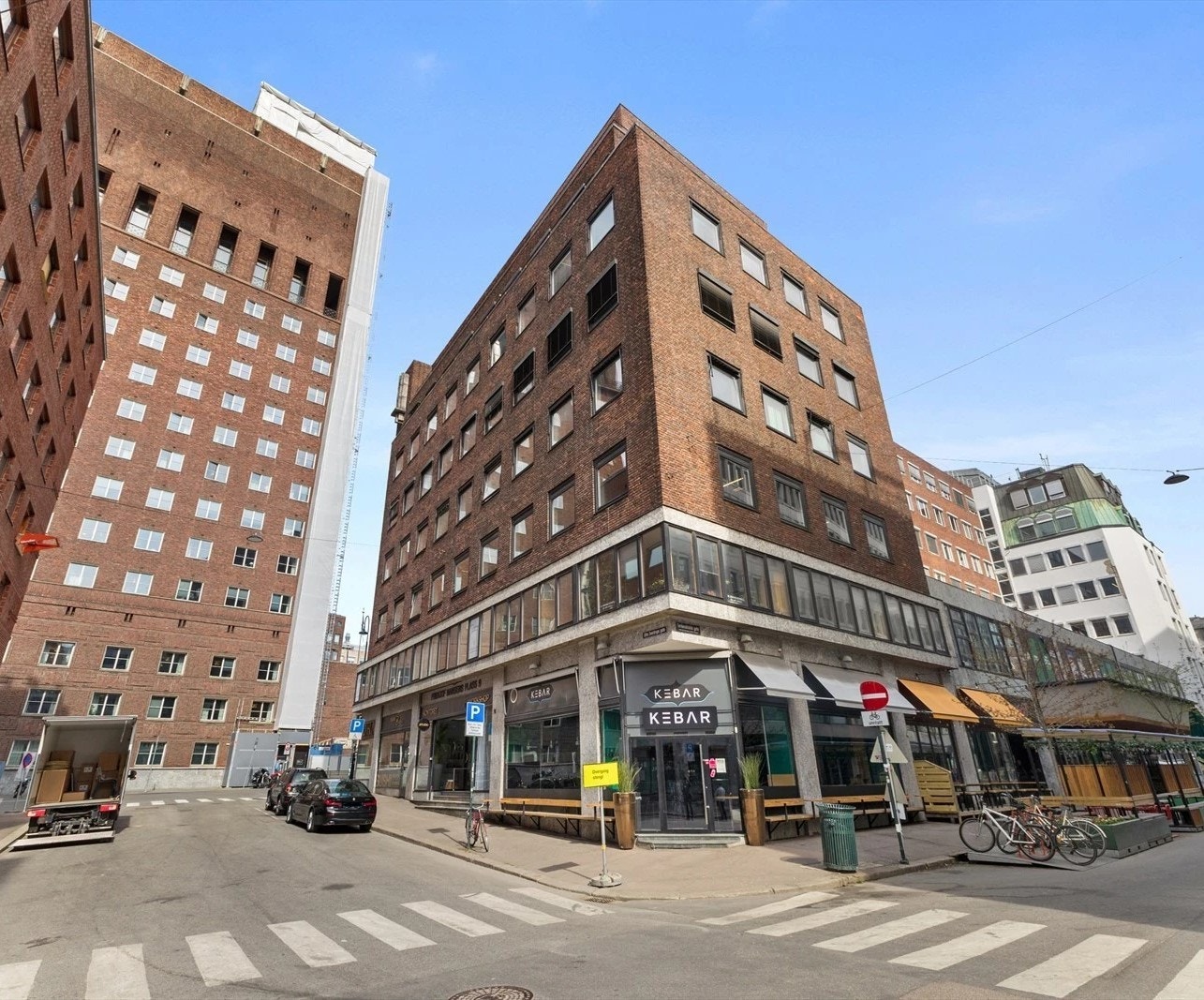 Ved Rådhuset Galleribilde