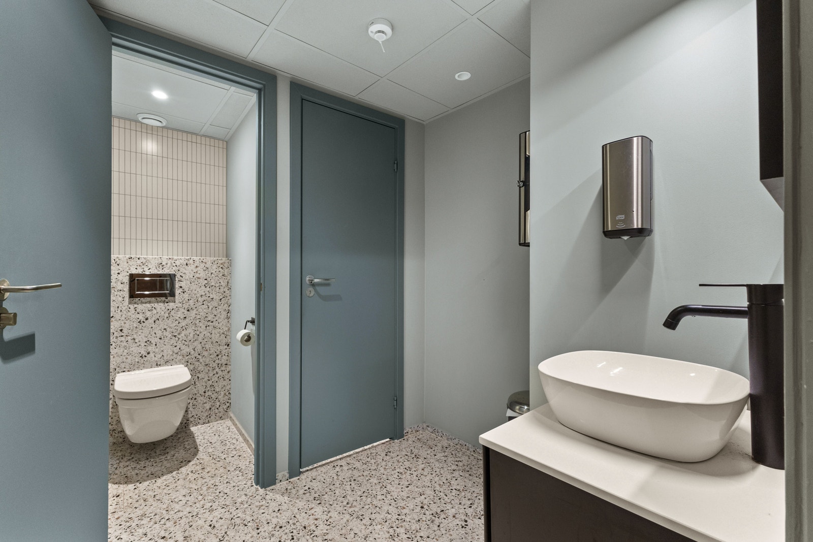 WC i fellesareal Galleribilde