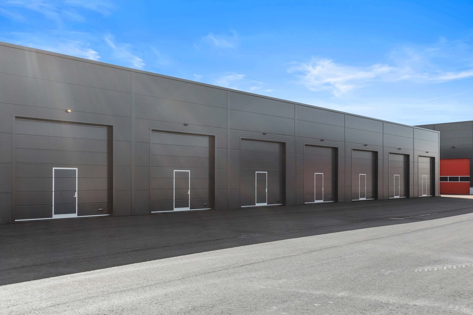 Nytt seksjonsbygg kun 2 seksjoner gjennstår Galleribilde