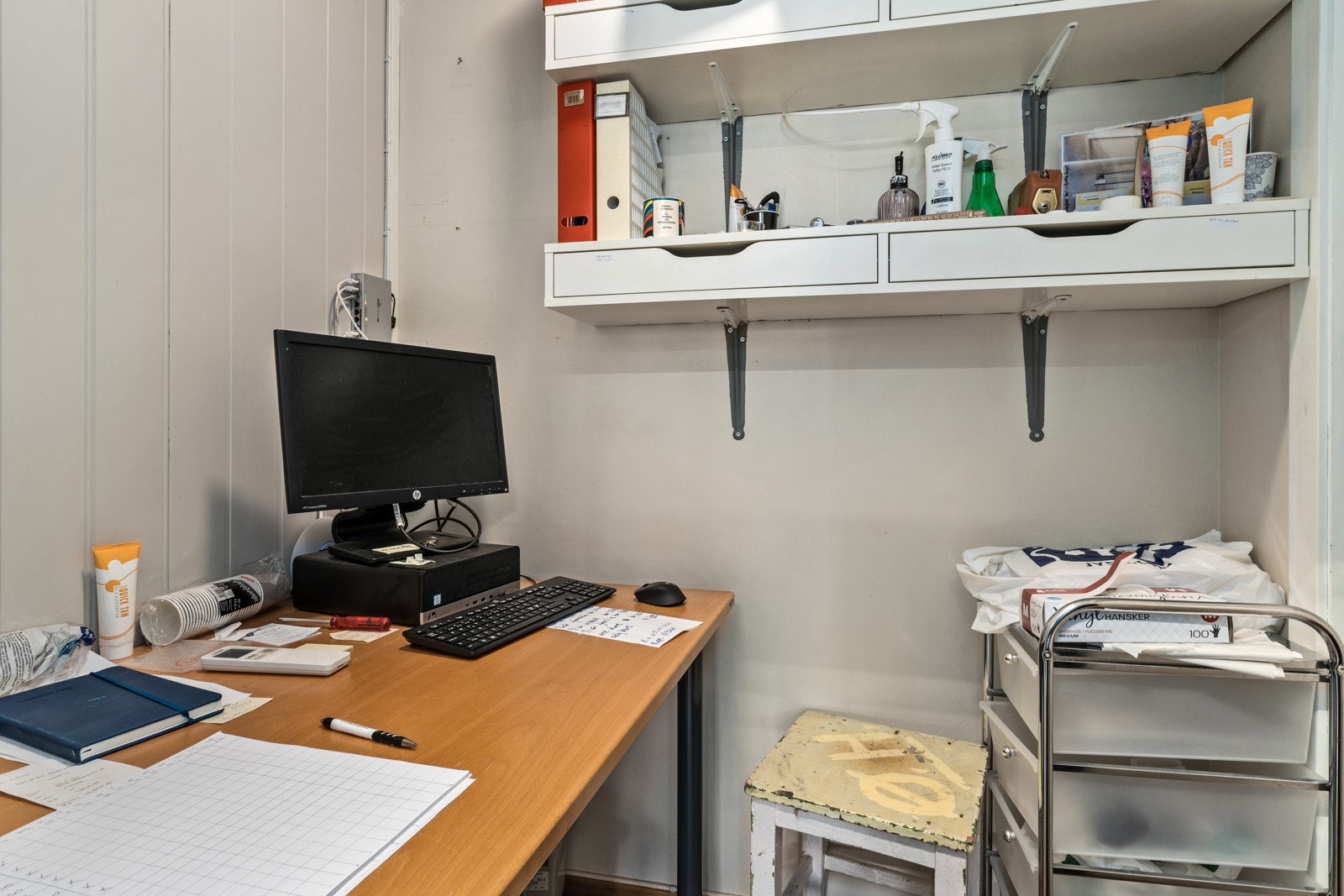 1. etasjen er også innredet med et lite kontor. Galleribilde