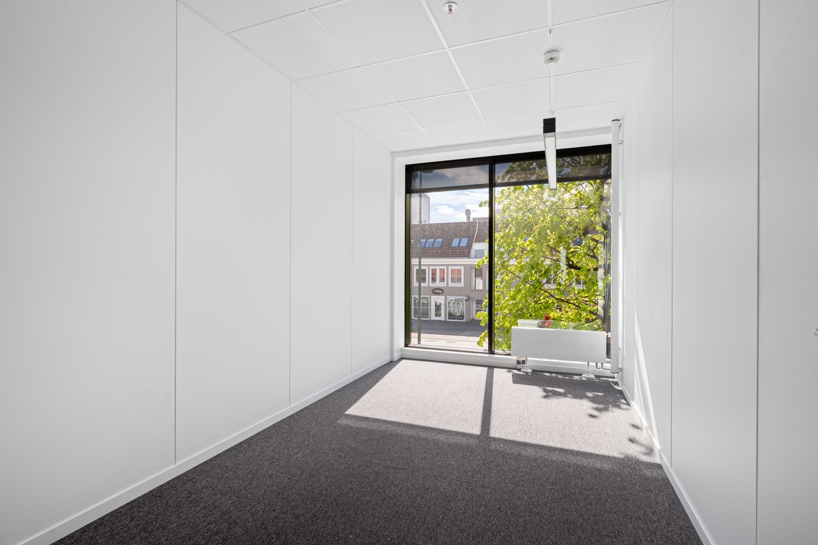 Enkeltkontor mot Festningsgata Galleribilde