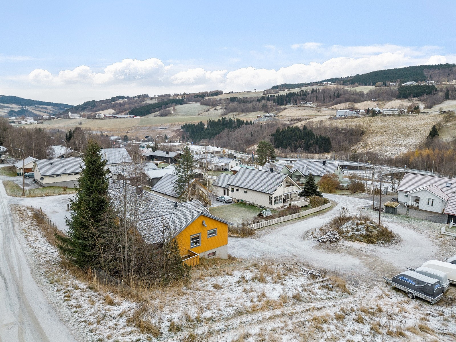 Fin plassering litt opp i bakkene. Galleribilde