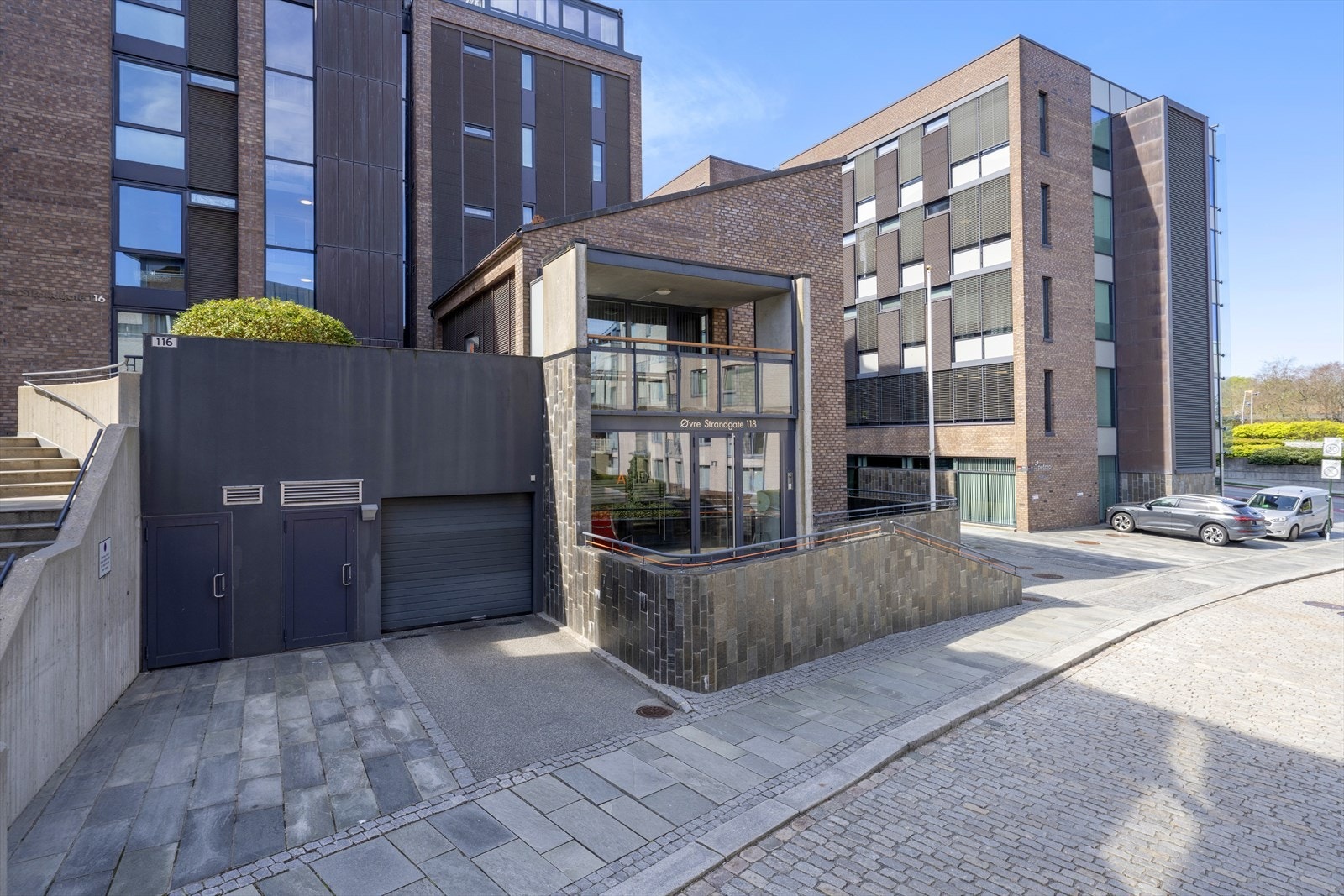 Inngang fra Øvre Strandgate Galleribilde