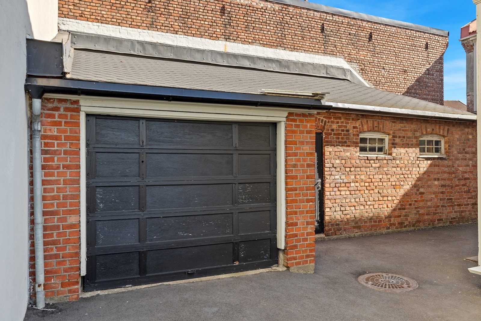 Bygget i bakgården Galleribilde