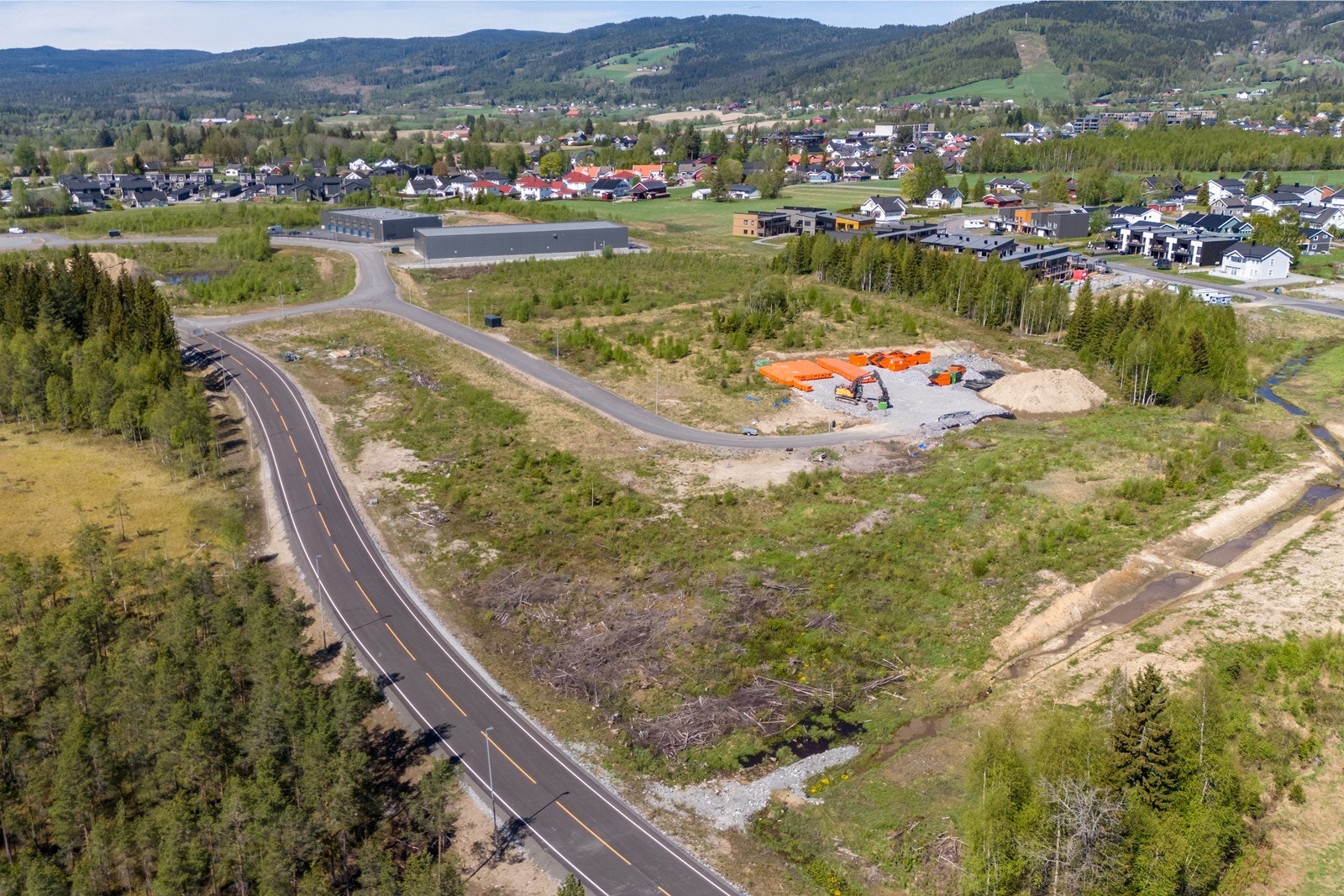 Tomten er ferdig regulert til næringsbebyggelse. Galleribilde