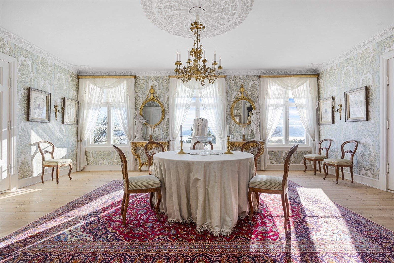 Restaureringen er gjennomført til opprinnelig stand og utseende Galleribilde