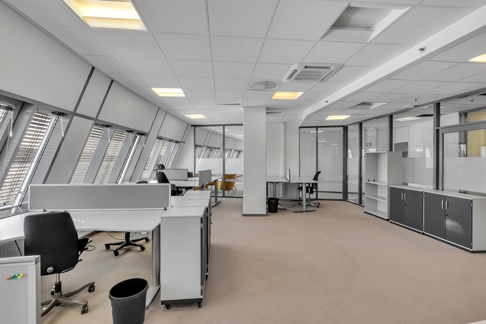 2 etg (479 kvm) Galleribilde