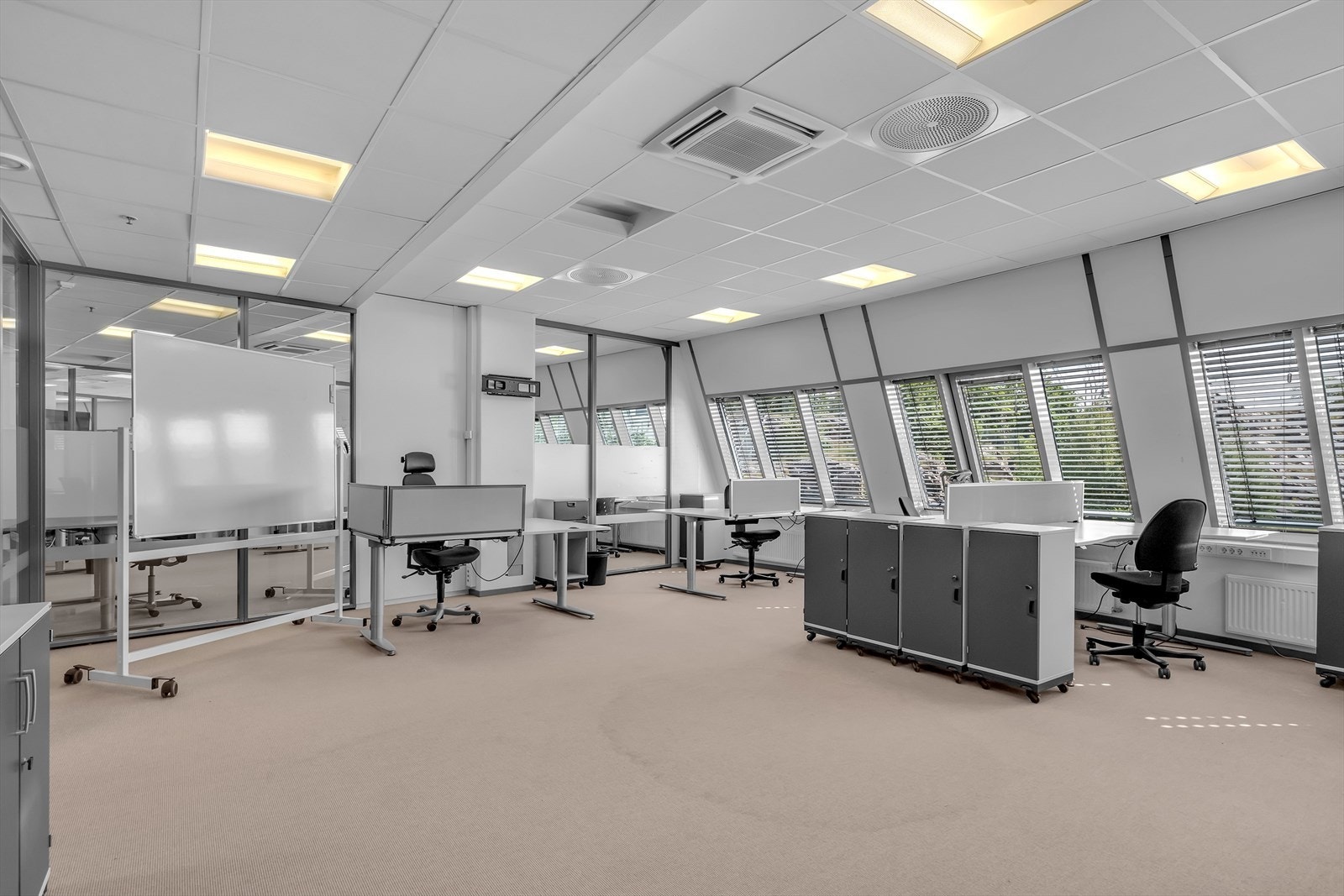 2 etg (479 kvm) Galleribilde