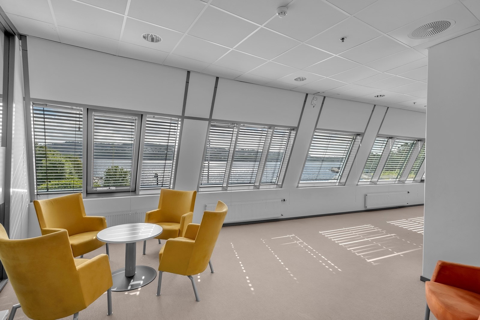 2 etg (479 kvm) Galleribilde