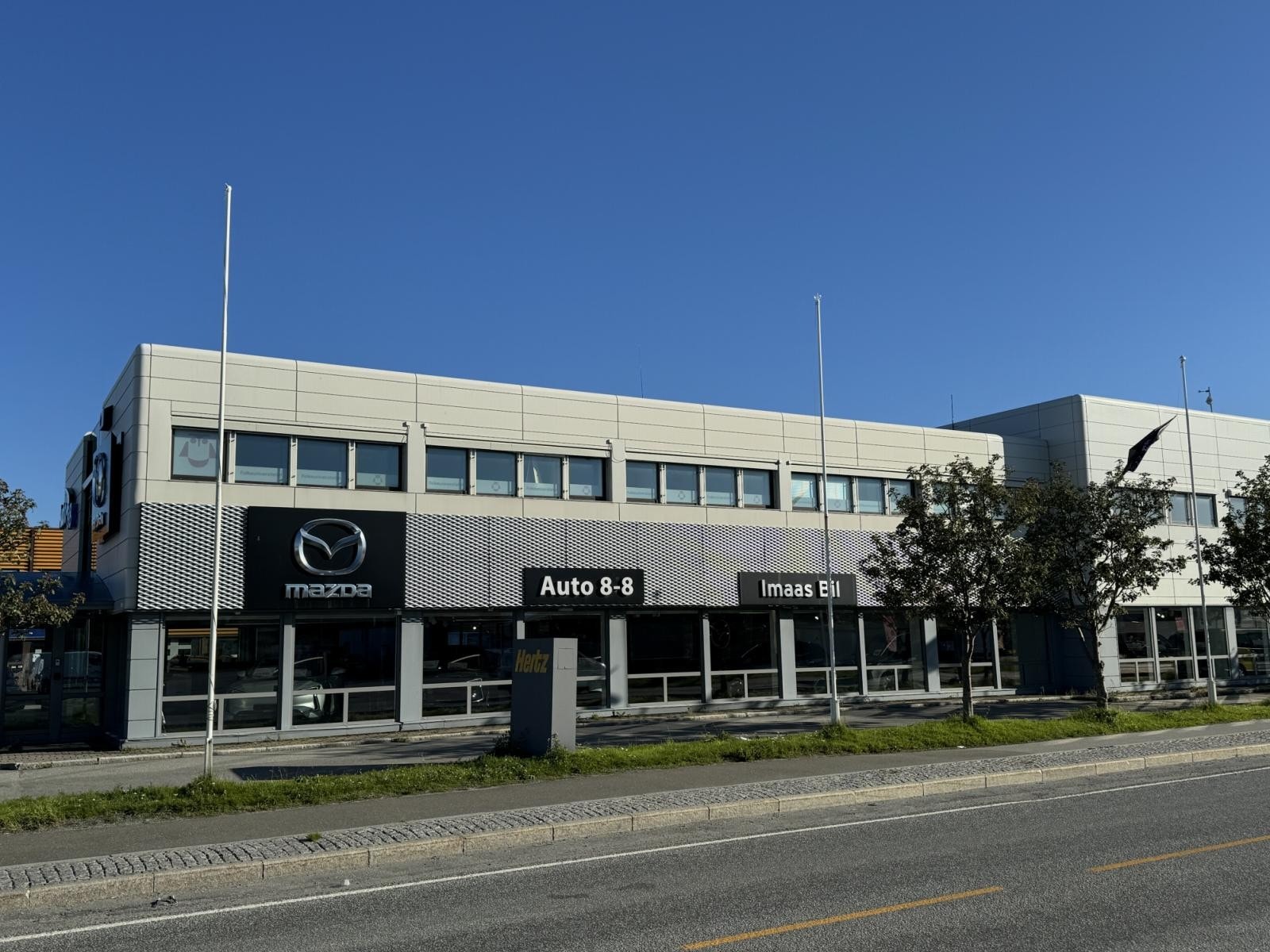 Hjørne mot Olav V gate og Jordbruksveien. Galleribilde