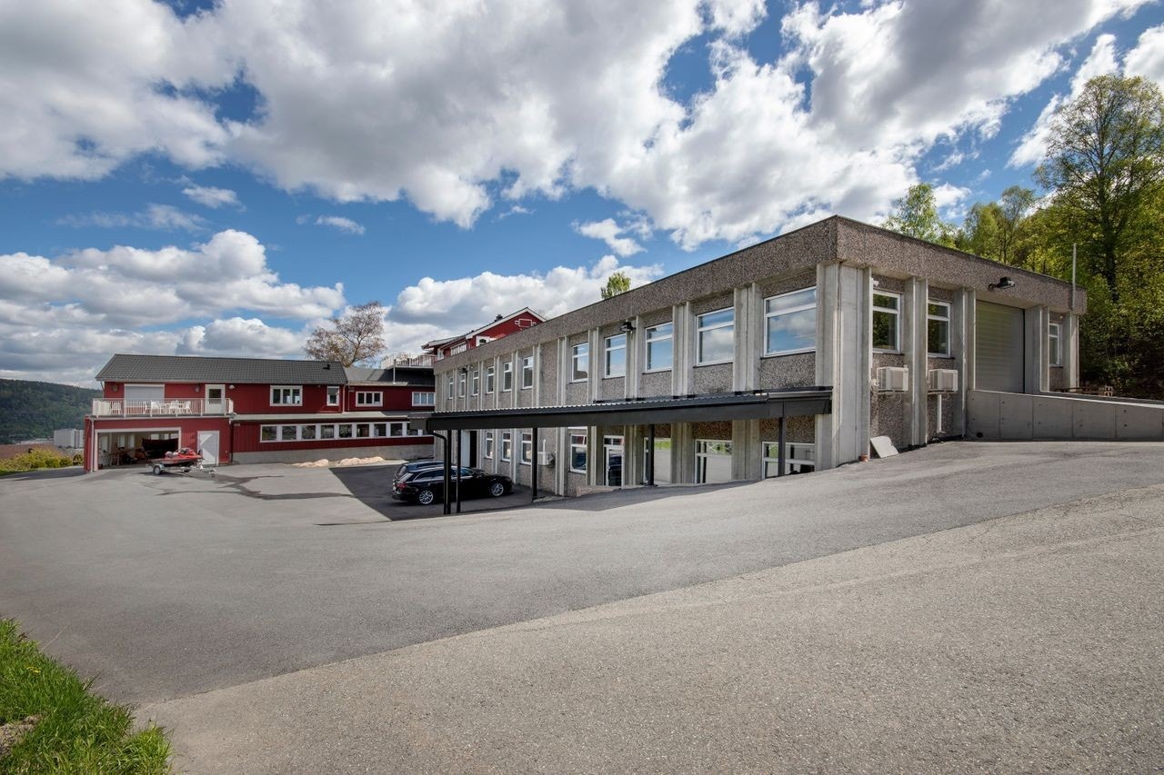 1.jpg Galleribilde