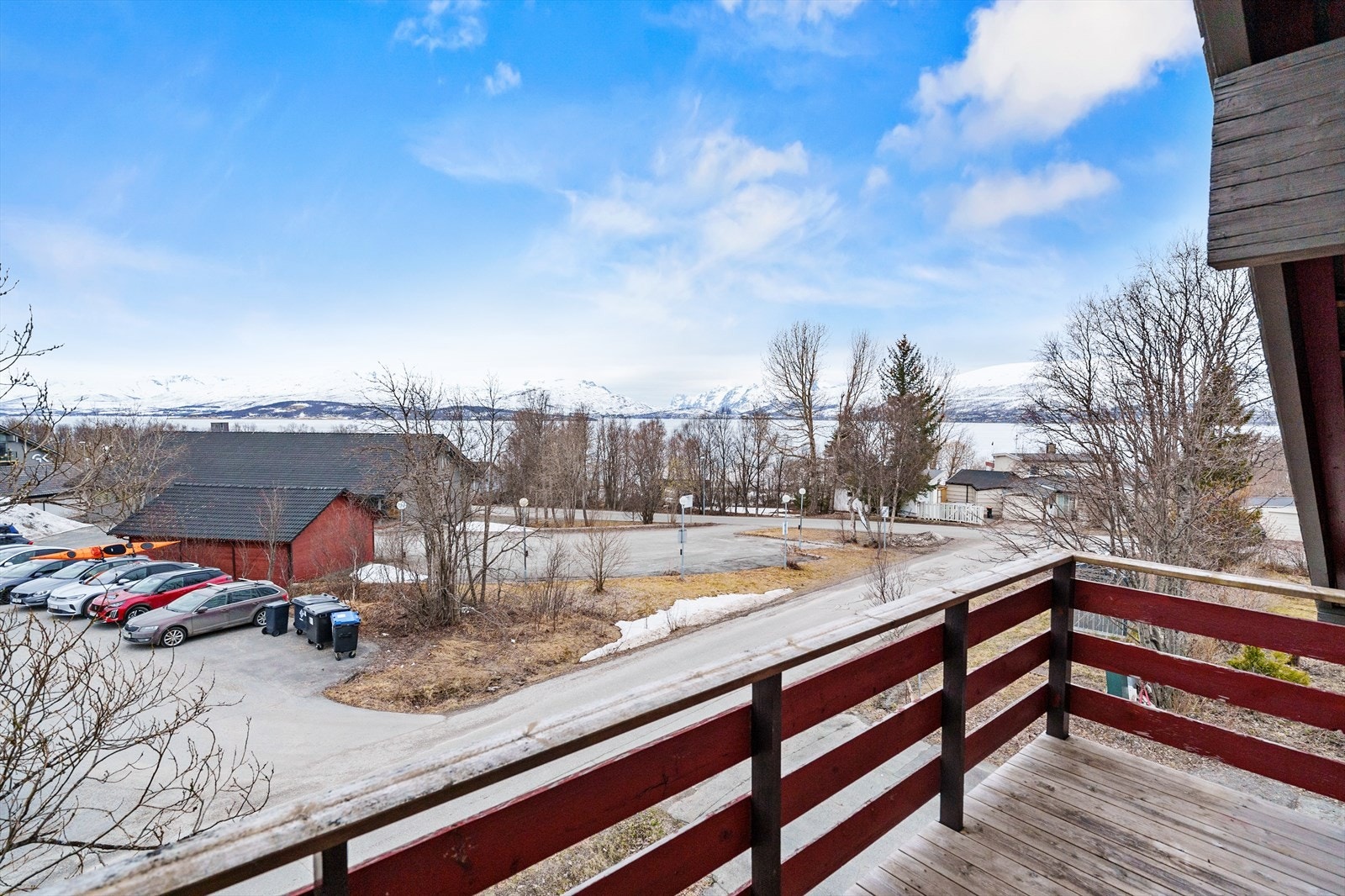 Veranda 2 etg sør, flott utsikt mot Kvaløya Galleribilde