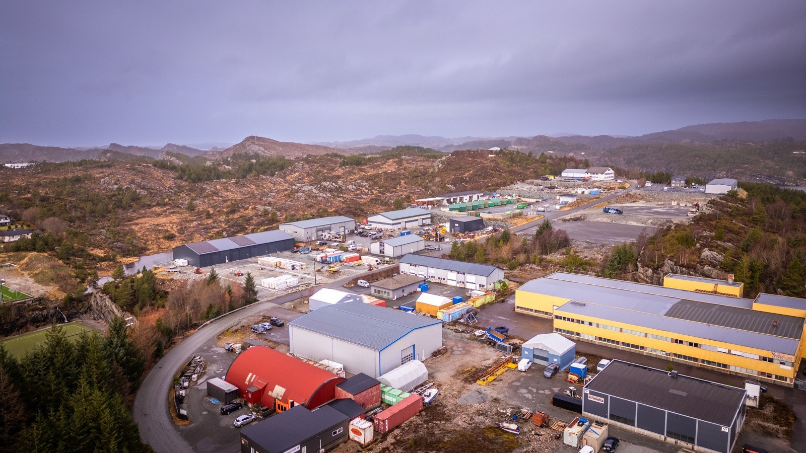 Sentralt i Skogsvåg Galleribilde