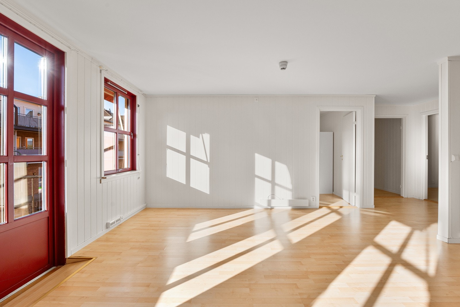 Stue uten møbler. Galleribilde