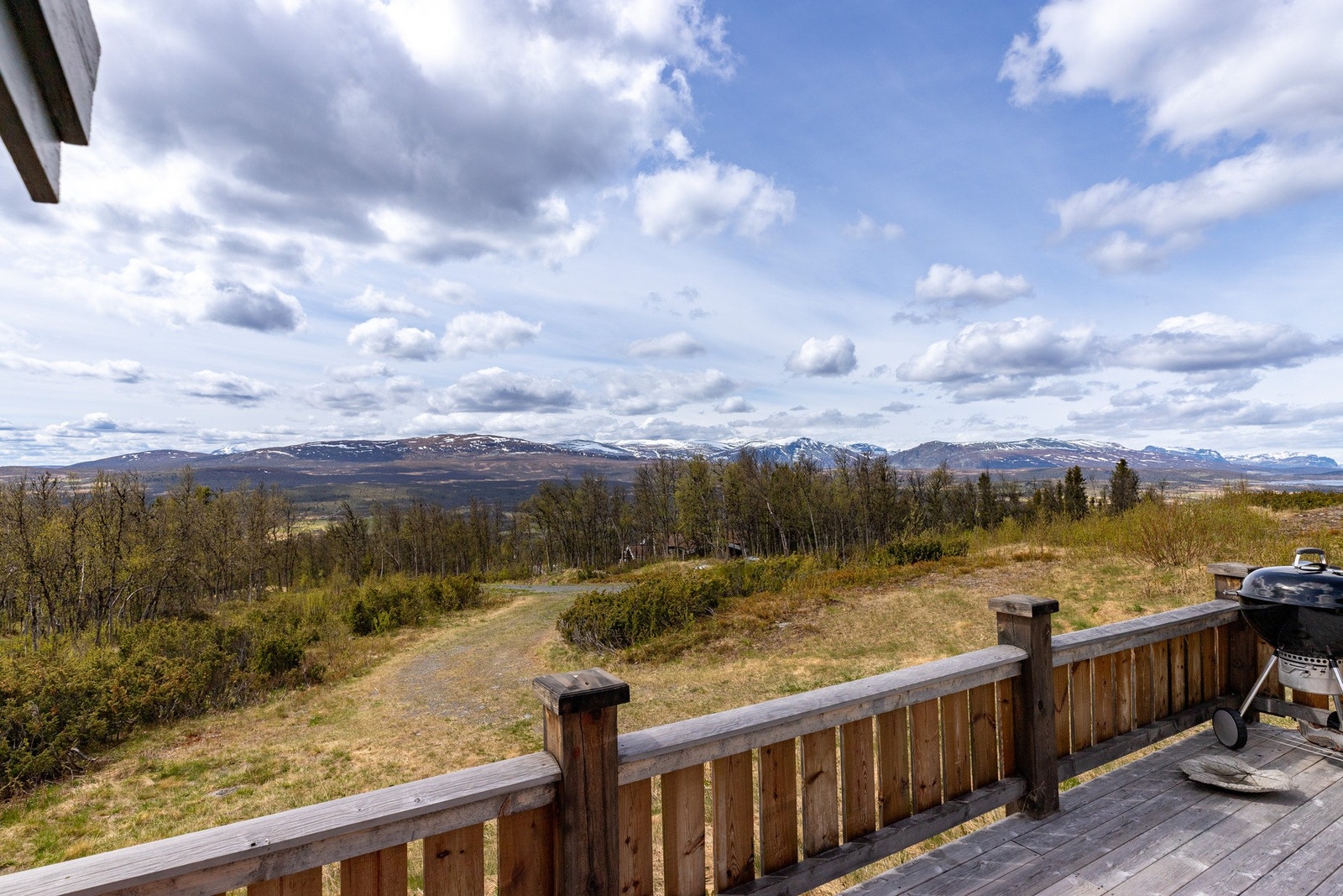 Etter en lang dag ute i fjellet kan det friste seg på terrassen og bare nyte Galleribilde