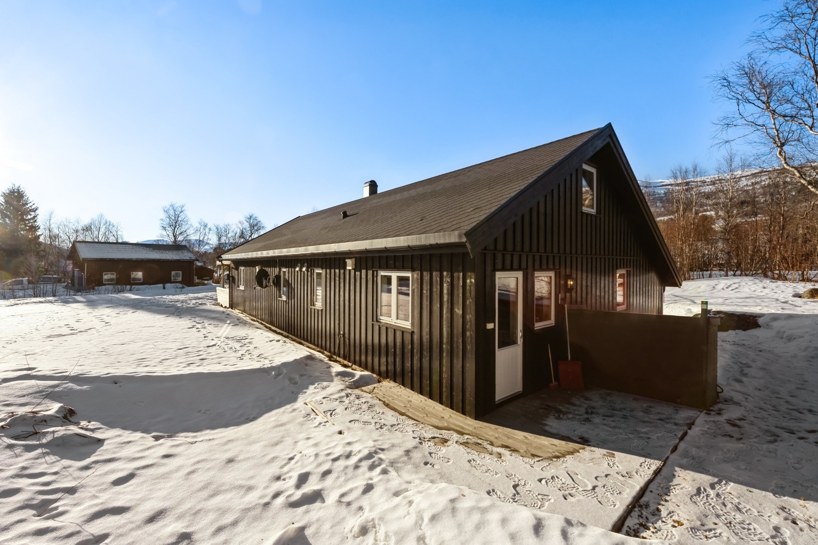 Hytta skiller seg ut ved at den har en bileilighet, med både separat inngang og tilgang fra felles gang. Galleribilde