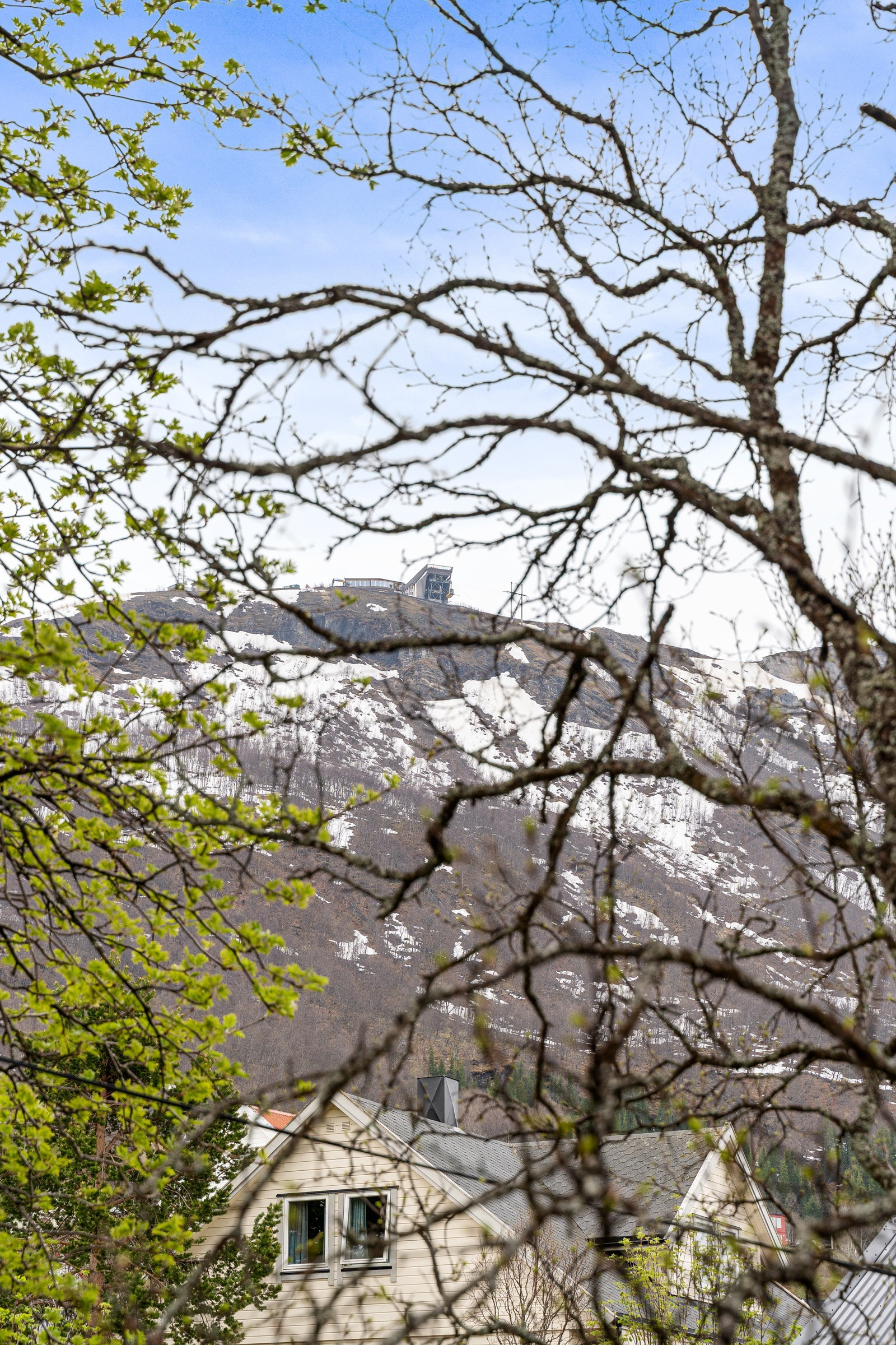 Nærhet til Fjellheisen.