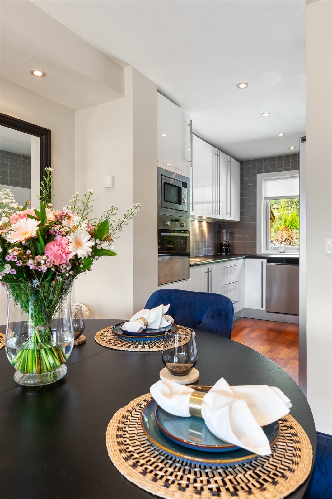 Downlights i tak i stue og på kjøkken Galleribilde