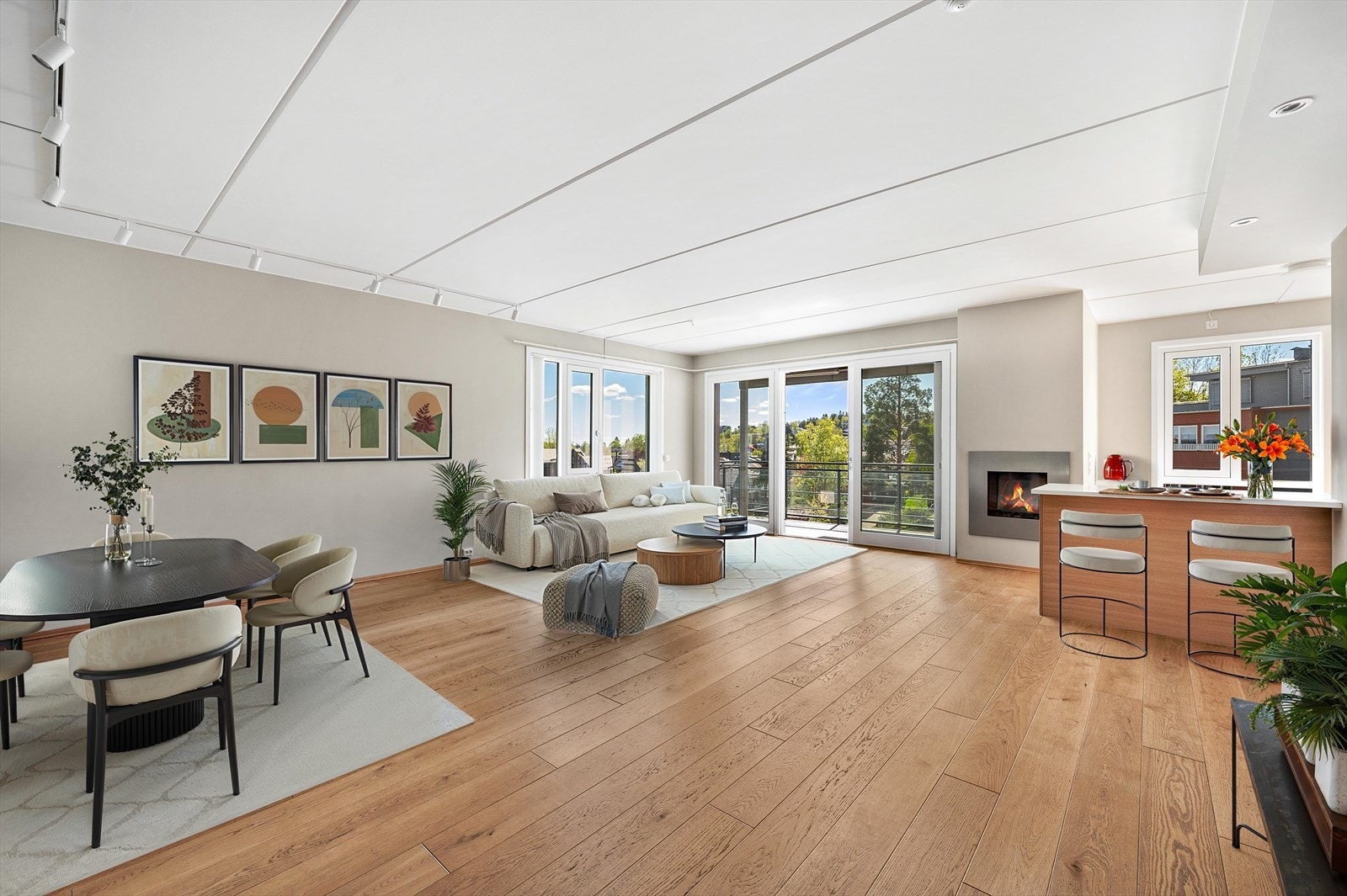 Velkommen til Tore Hals Mejdells vei 12! Stuen er lys og romslig. (Digital møblering) Galleribilde