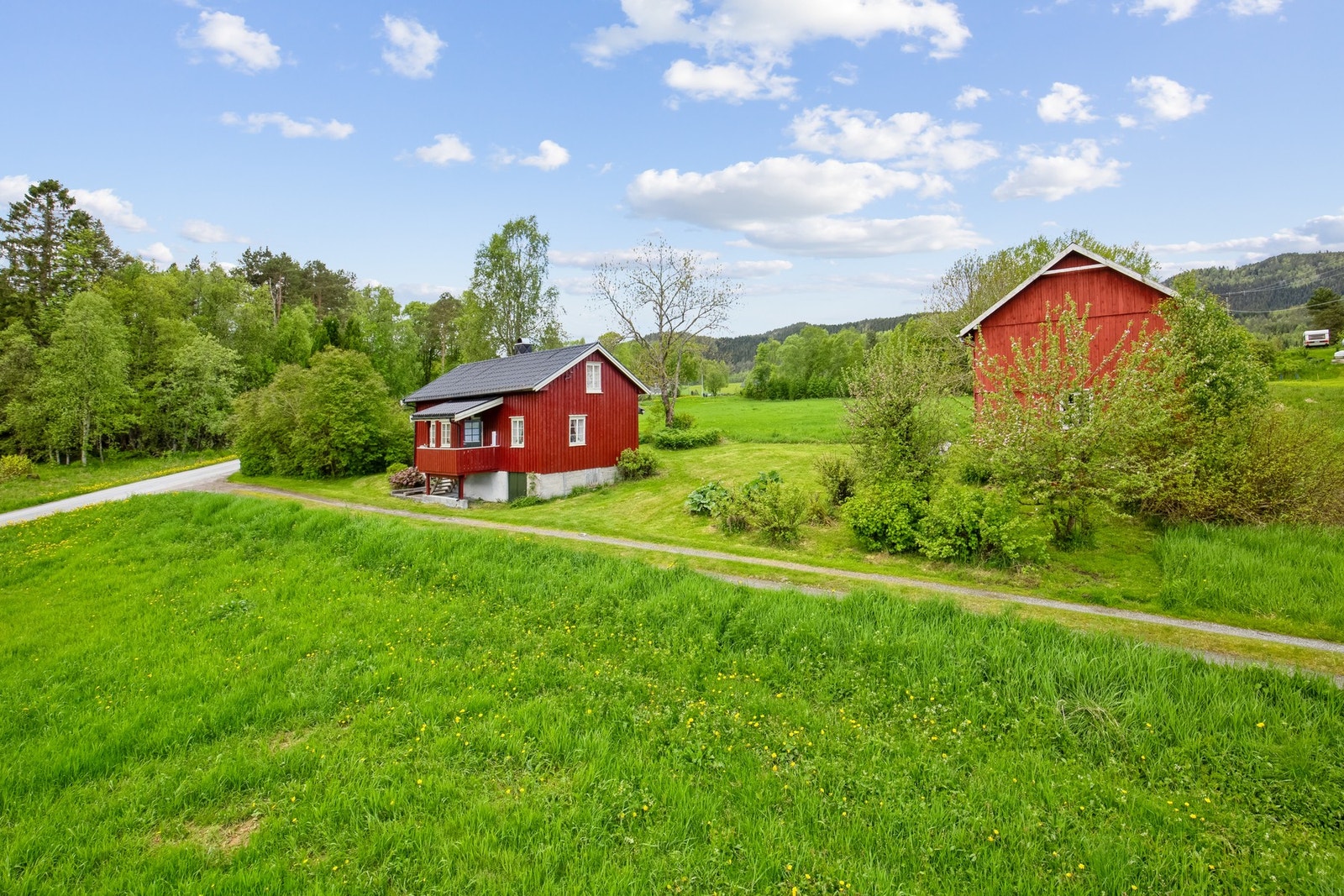 Eiendommen har en flott og idyllisk beliggenhet i Torjulvågen Galleribilde