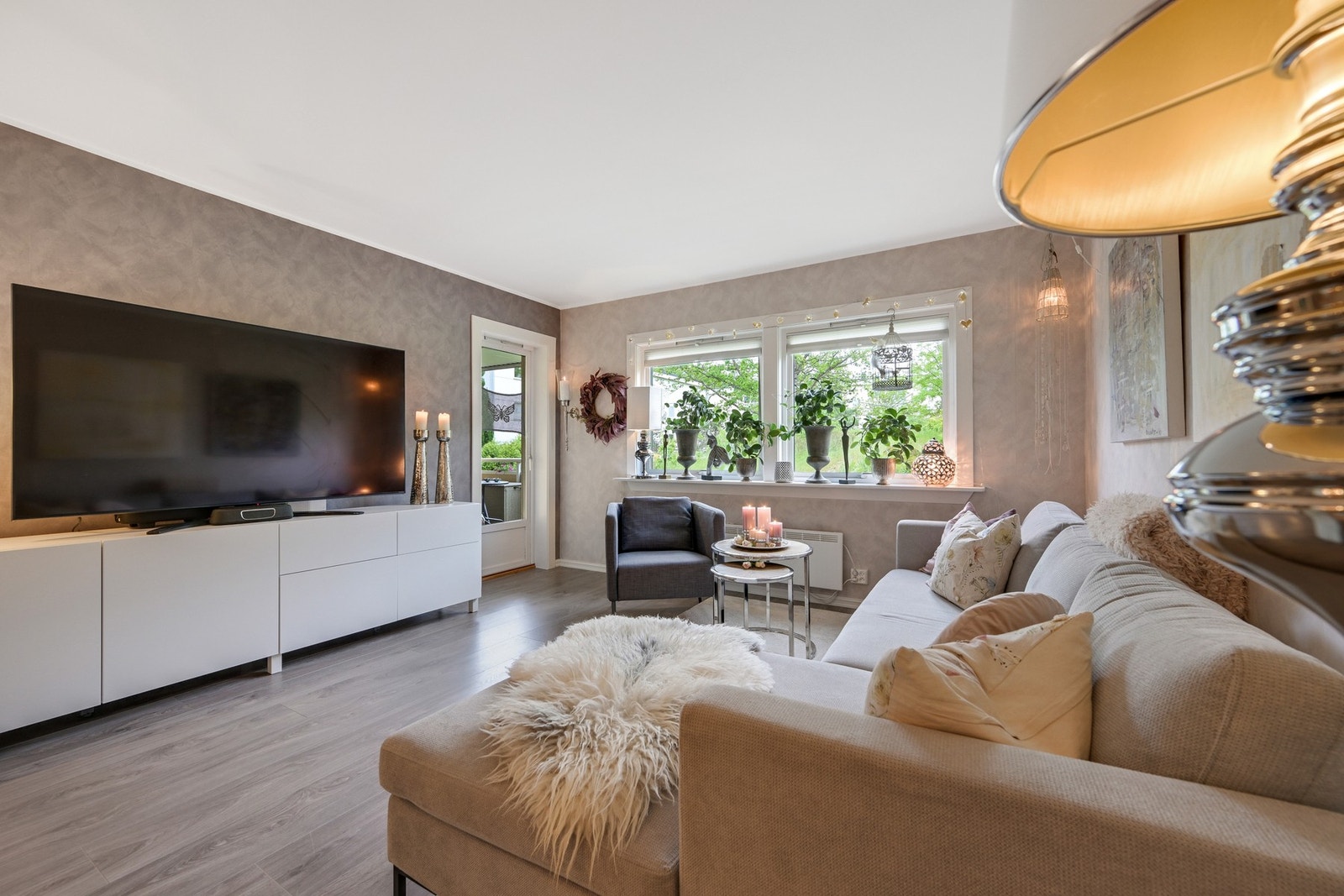 Andreas Rasch Wegger v/PrivatMegleren Horten ønsker velkommen til Gaupestien 3A! Galleribilde