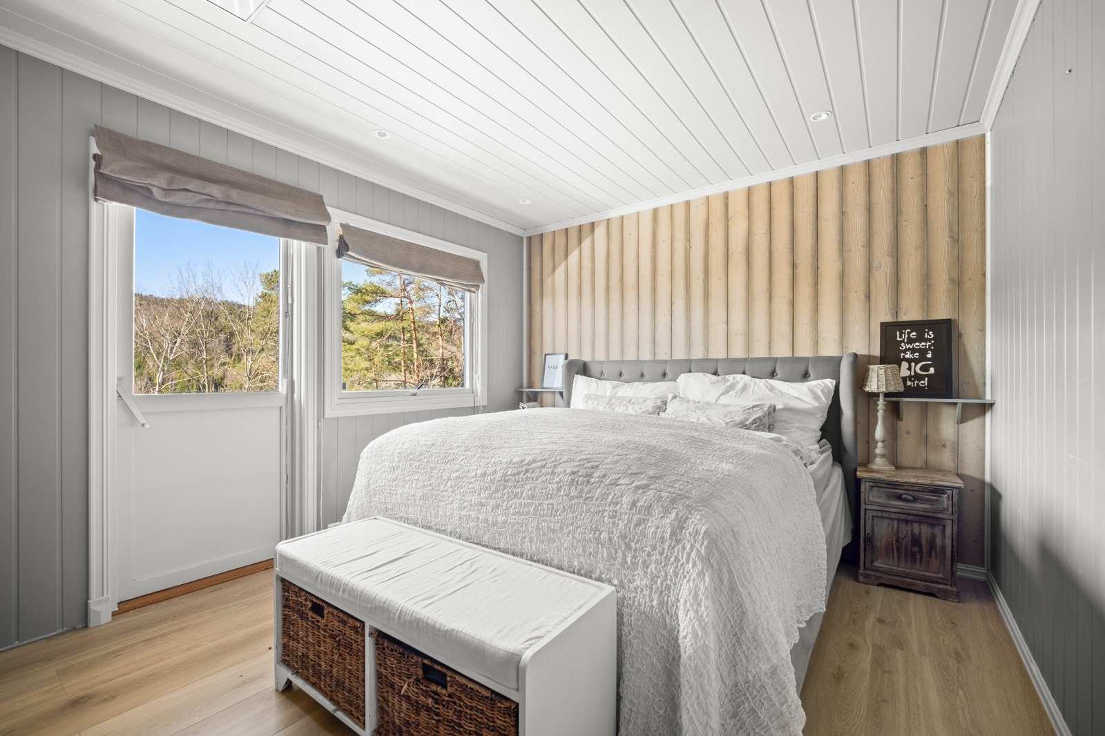 Hovedsoverom med utgang til terrassen Galleribilde