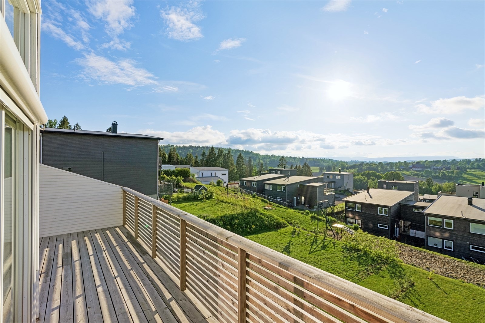 På terrassen kan en innrede med både lounge, grill og utebord, alt etter eget ønske og preferanser. Galleribilde