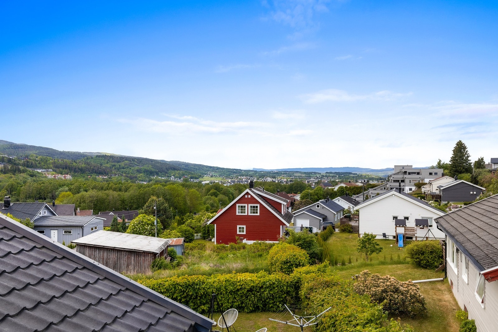 Hyggelig utsikt fra verandaen Galleribilde