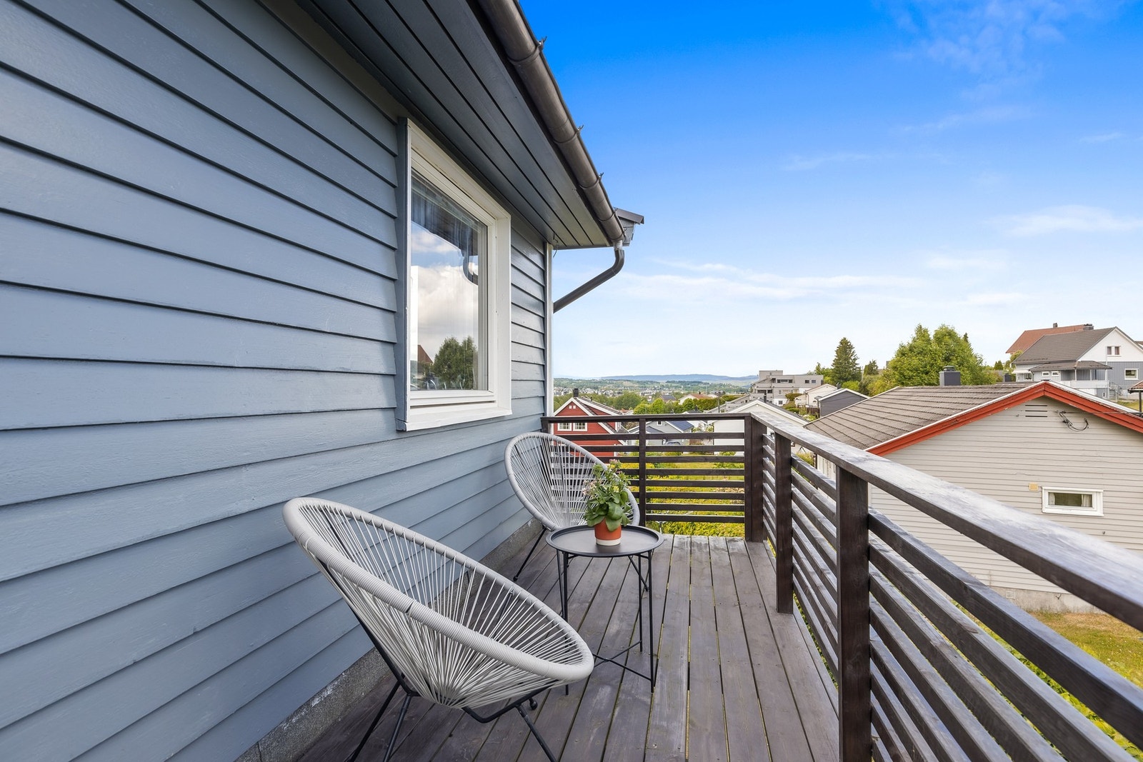 Verandaen er på ca. 13 kvm Galleribilde